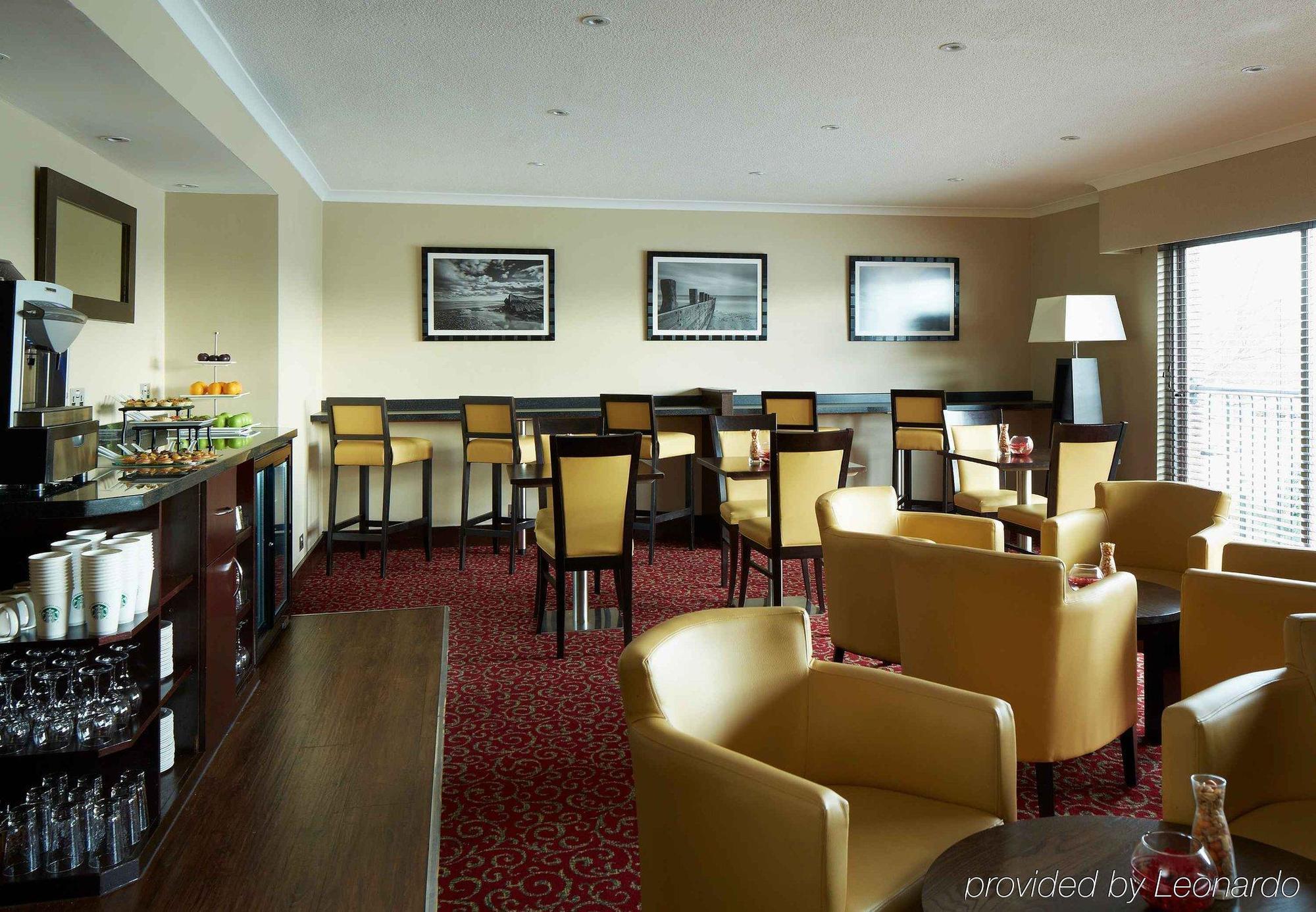 The Aberdeen Dyce Hotel Exteriér fotografie